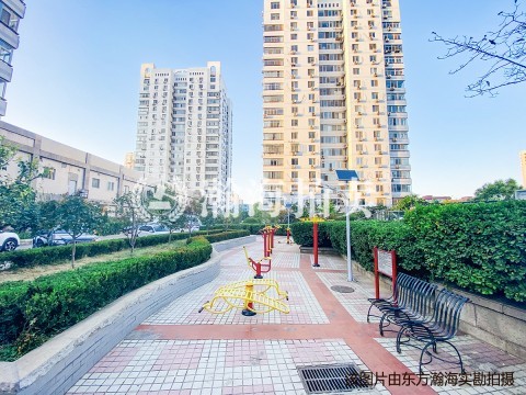 阳光四季4号楼0002室