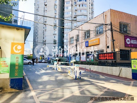 向军南里3号楼1301室