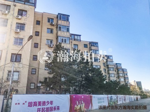 九龙山庄南区21号楼1单元201室