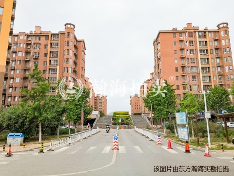 加州水郡西区126号楼1单元102室