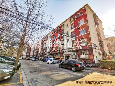 东方生活区7号楼8单元812室