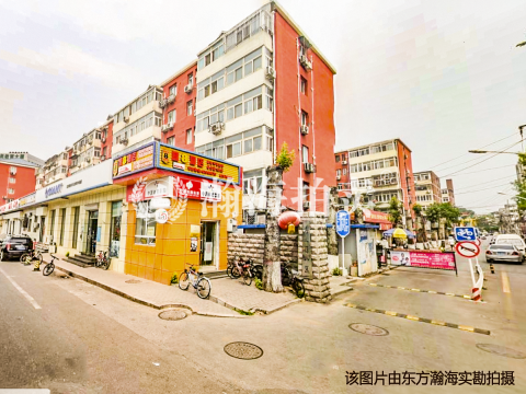 展春园16号楼1单元203室