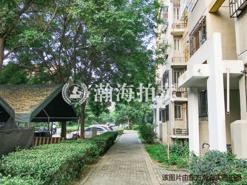 龙跃苑东四区18号楼4单元302室