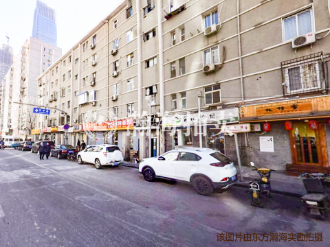 光华里乙1号楼1单元302室