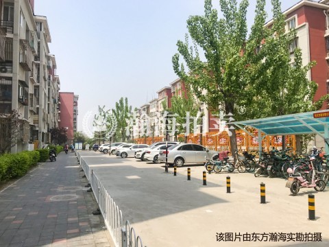 龙锦苑四区1号楼3单元202室