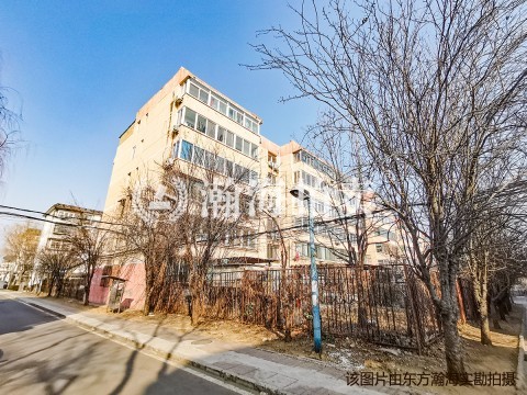 温泉花园A区6号楼1单元141室