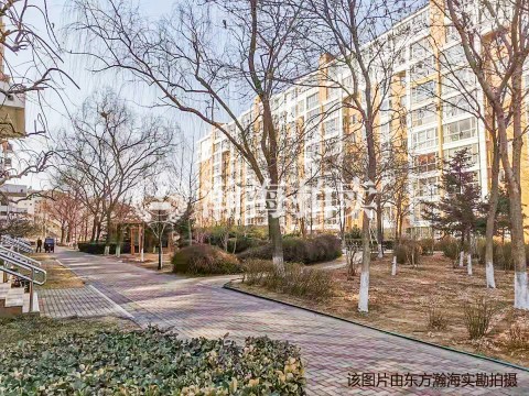 汤泉逸墅3号楼5单元502室