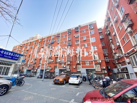 太平庄南里8号楼4单元302室