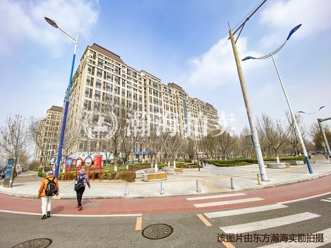 新里西斯莱公馆4号楼3单元701室