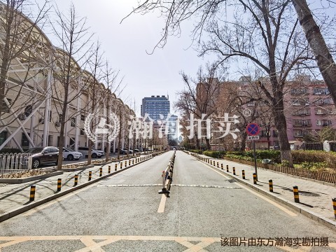 成府路20号院42号楼5单元402室