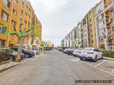 育龙家园1号楼3单元501室