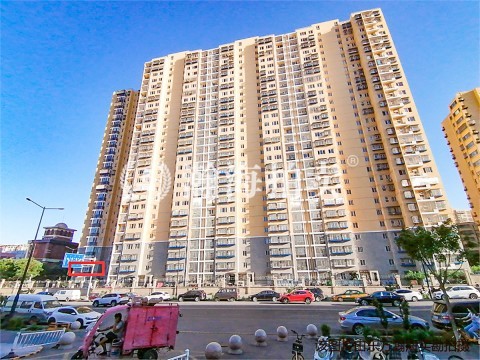 天兴家园北区1号楼4单元202室