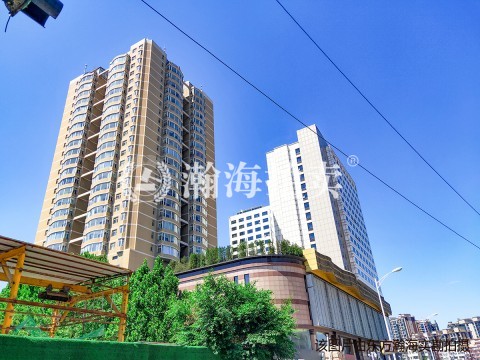 星城国际裙房地上1-4层+地下1-3层+车位（整拍）