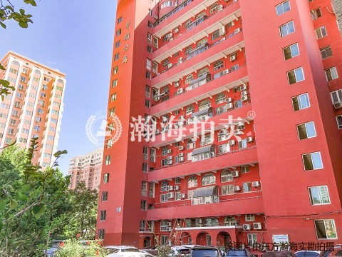 幸福公寓16号楼701室