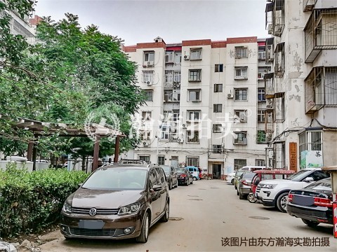 清逸园甲区1号楼9单元301室