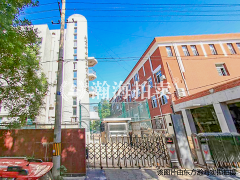 六铺炕二区40号楼1402室(45%份额)