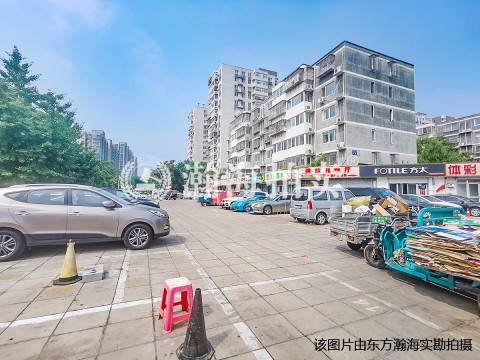 建欣苑二里8号楼01、02、03、11号（共4套底商）