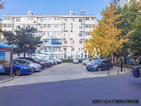 海洋局小区8号楼204室