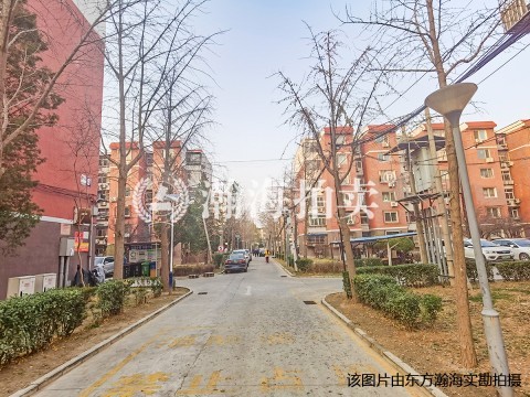 龙乡中区11号楼6单元501室