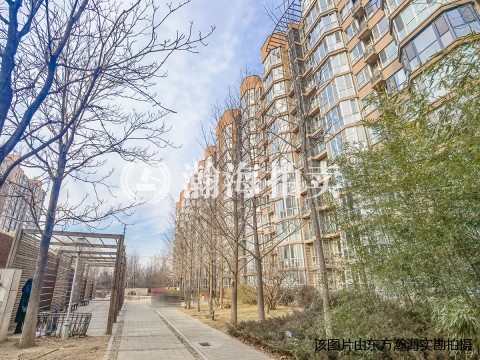 熙湖2号楼1单元202室