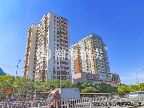 依都阁1号楼5-G室