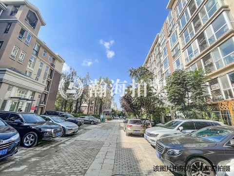 翡翠城五期5号楼2单元902室（带阁楼）