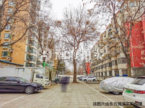 滨河西里甲1号楼2单元502室