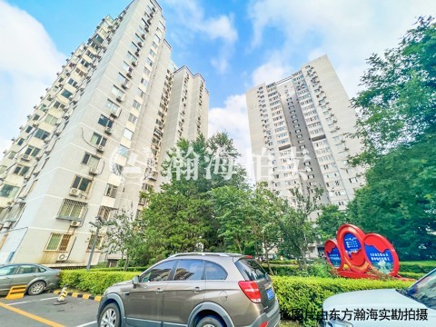 金顶街三区9号楼1001室