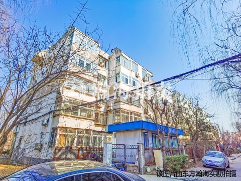 温泉花园A区17号楼1单元201室