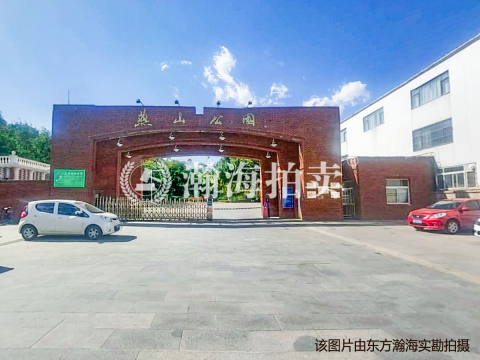 羊耳峪里42号楼601室
