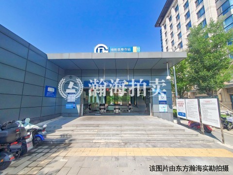 绿波漫板裕泽园5号楼4单元201室（带1车位）