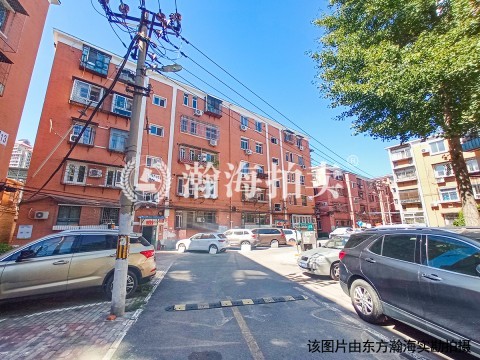 酒仙桥十二街坊13号楼1单元9室