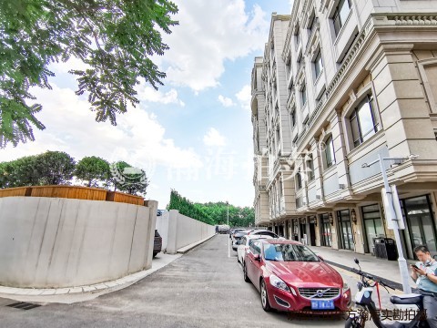 建国公寓A座20A室