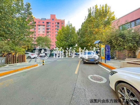 万科四季花城40号楼3单元202室