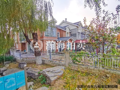 大宁山庄一区12号楼01号联排别墅