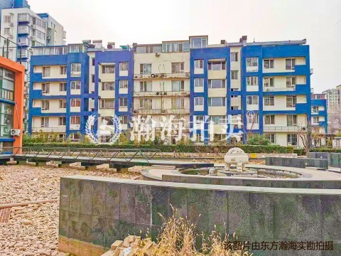 蓝调沙龙1号楼282室