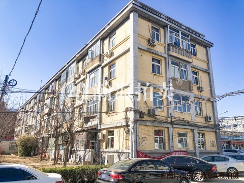 北机家属院58号楼4单元302室