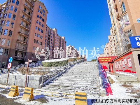 加州水郡三期126号楼2单元102室