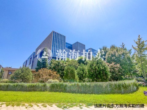 顺鑫澜庭18号楼1单元302室