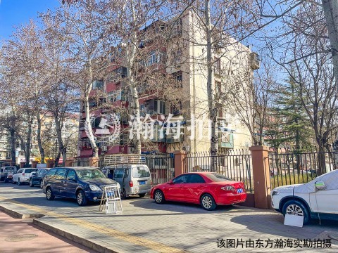 建欣苑三里15号楼1-202室