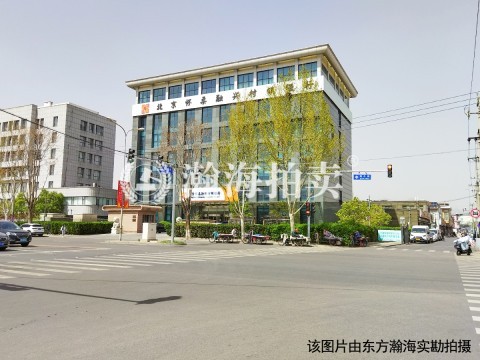 南华园四区甲83号楼1室