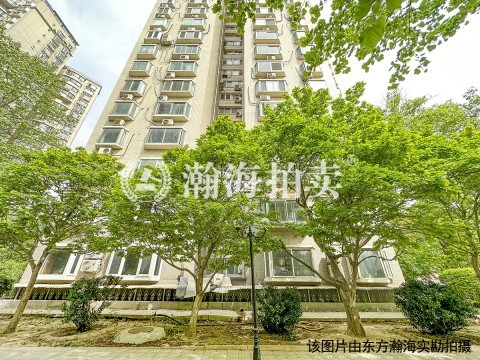 力鸿花园4号楼202室
