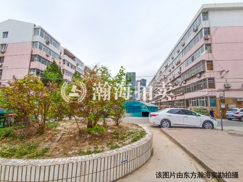 乐园西小区甲27号楼3单元2-4室