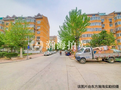 樱花园三区8号楼4单元402室
