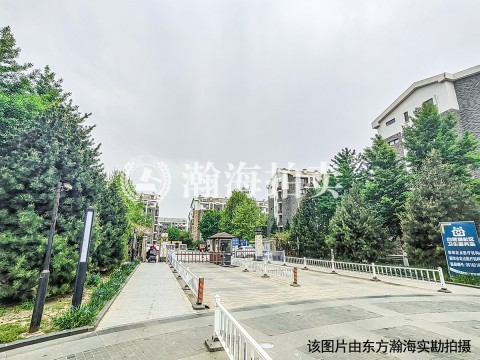 汤泉墅14号楼1单元601室