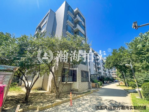 观景园10号楼1单元102室