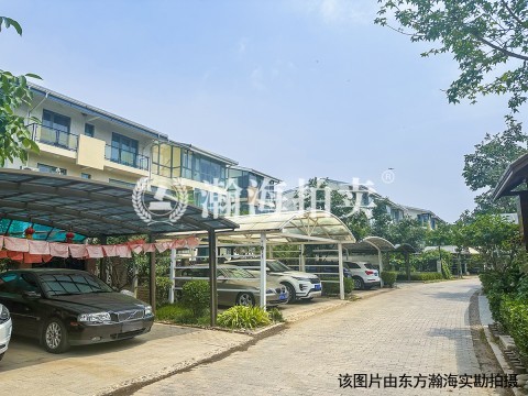 美林香槟小镇1号楼5-B号别墅