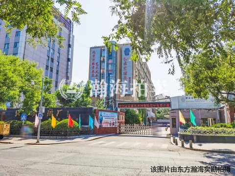 蒲安西里11号楼1单元402室