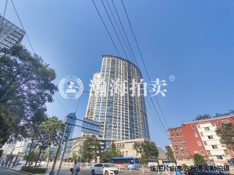 SOHO现代城内6号楼105室（复式）