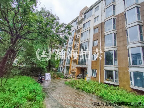 汤泉逸墅11号楼3单元201室